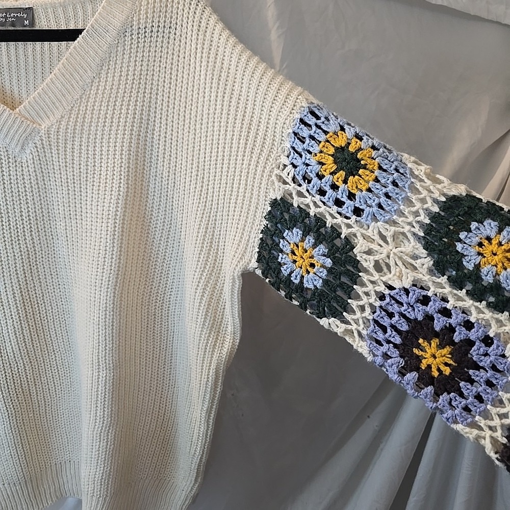 Sweet Lovely By Jen Wildflower Blooms Crochet Sweater Size M‎ Boho Cottagecore - Picture 6 of 15